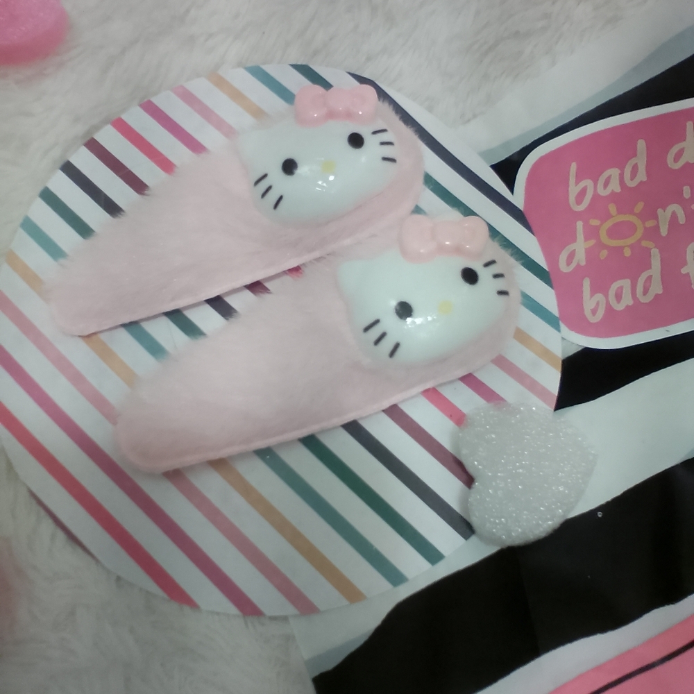 Hello Kitty FurHair Barrette Set | 2-Piece Cute Kawaii Hair Clips | Sanrio